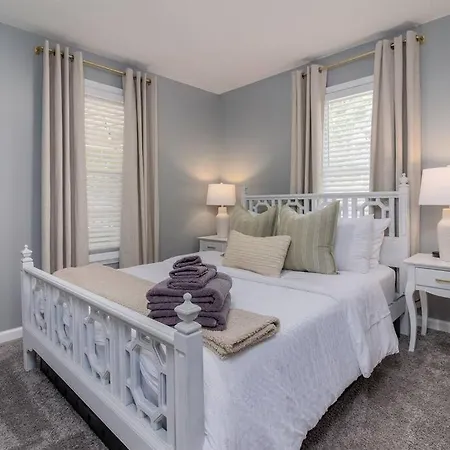 New! 3Br I 2Ba Home In The Vibrant City Of Hazel Park